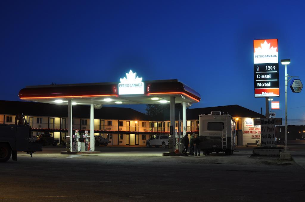 Blue Bell Inn Fort Nelson Ngoại thất bức ảnh